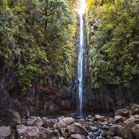 Nyaraló Roraima House - Private Pool & Garden Calheta