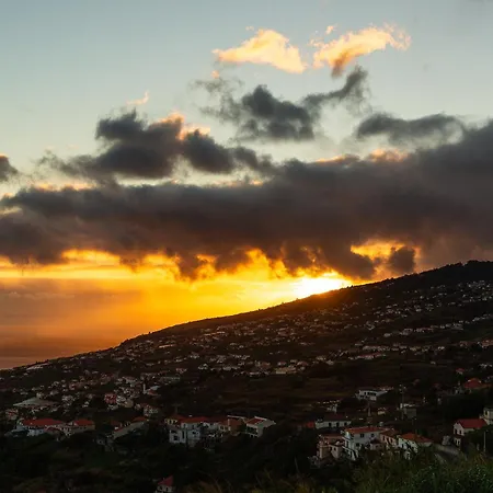 Roraima House - Private Pool & Garden * Calheta