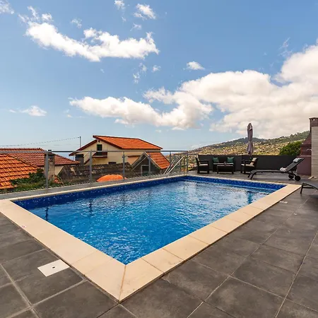 Nyaraló Roraima House - Private Pool & Garden