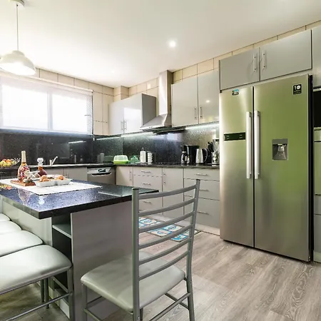 Nyaraló Roraima House - Private Pool & Garden Calheta