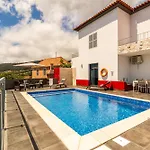Feriehus Roraima House - Private Pool & Garden *