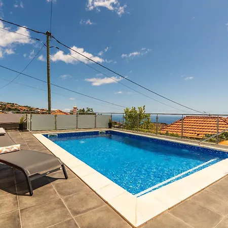 Roraima House - Private Pool & Garden בית נופש