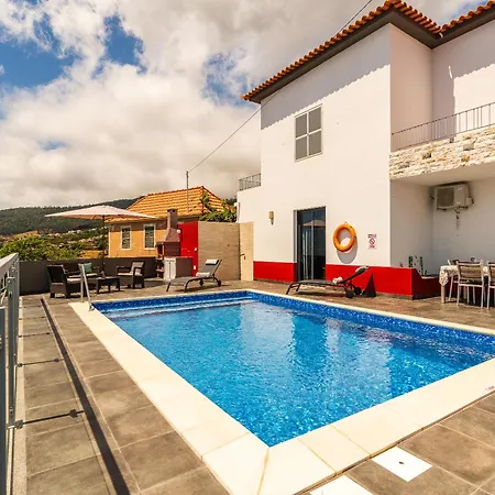 בית נופש Roraima House - Private Pool & Garden *