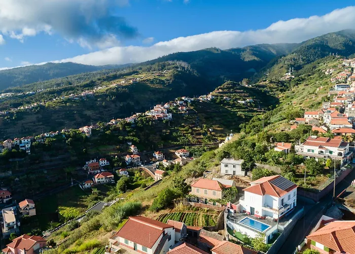 Roraima House - Private Pool & Garden Calheta (Madeira)