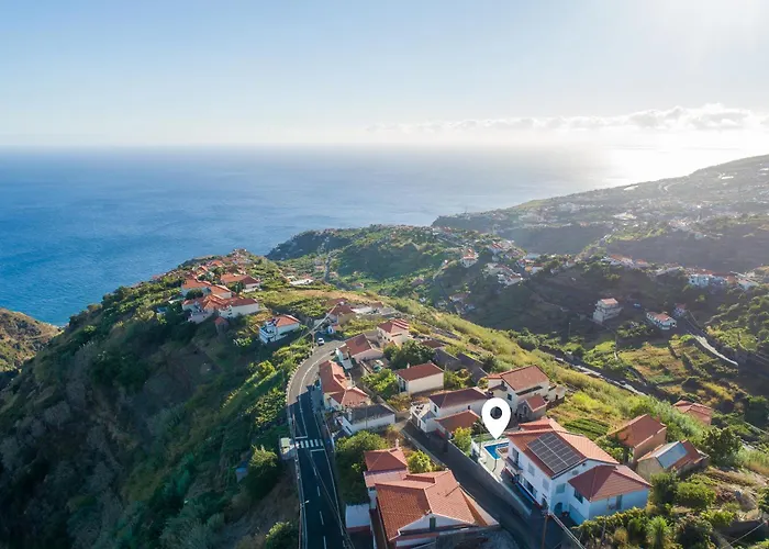 Prázdninový dům Roraima House - Private Pool & Garden