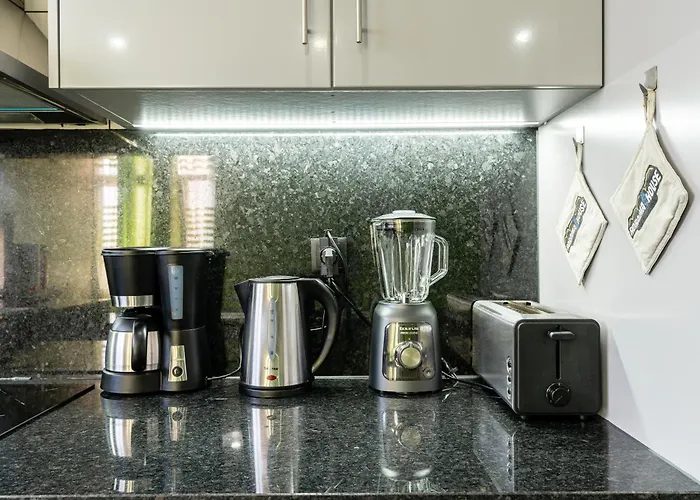 Roraima House - Private Pool & Garden Prázdninový dům Calheta (Madeira)